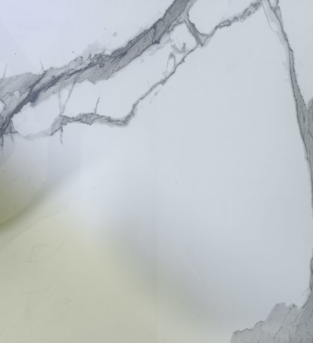 CARRARA BLANCO NUBE